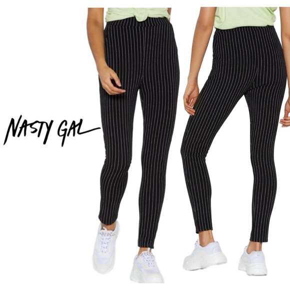 🖤Nasty Gal Pin stripe skinny pants women’s size 2 black and white - Picture 1 of 10